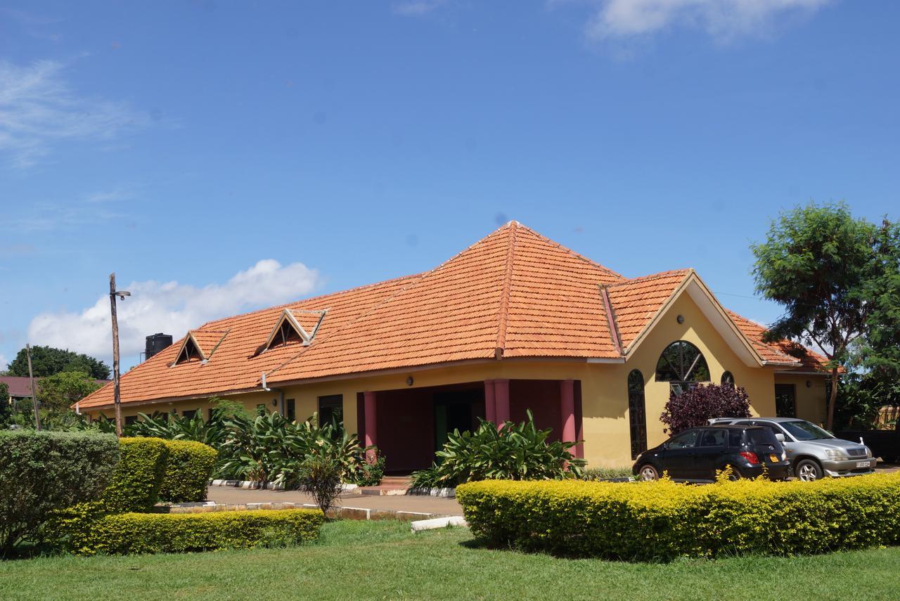 Peniel Beach Hotel Entebbe Exterior photo