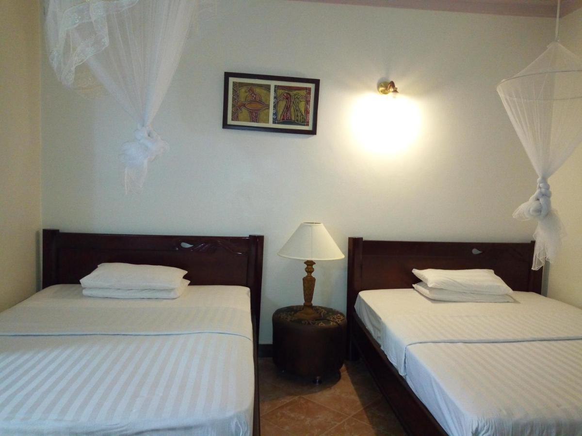 Peniel Beach Hotel Entebbe Exterior photo